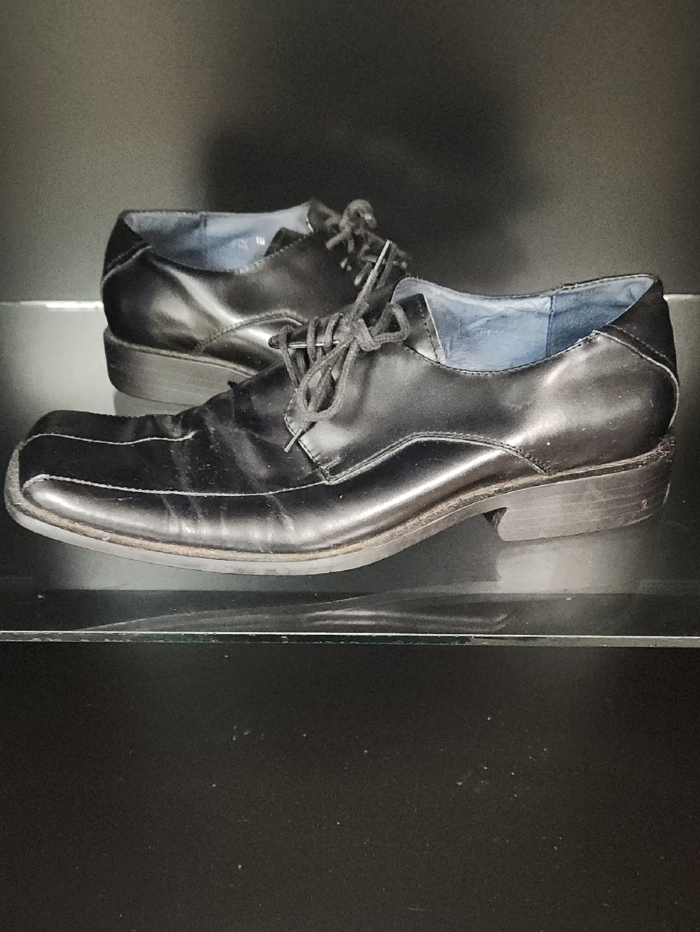Steve Madden Black Leather Lace-Up Oxfords